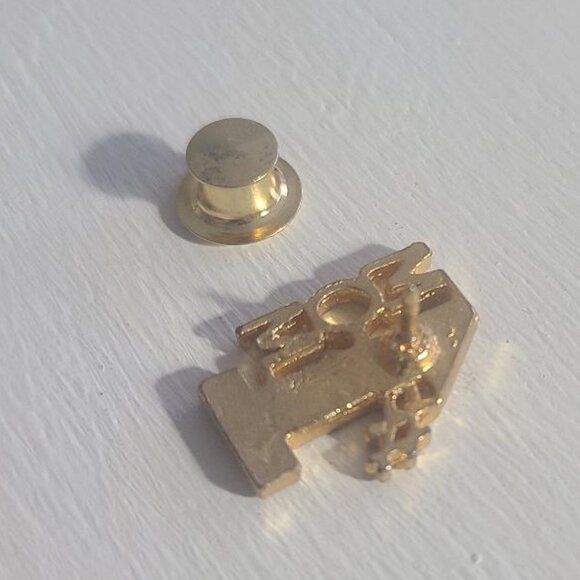 Number One #1 Mom Vintage Lapel Pin Brooch - Picture 3 of 4